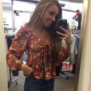Meet your Posher, Hannah